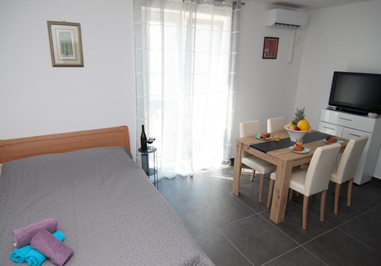 Valkane beach studio apartment Pula Zewnętrze zdjęcie